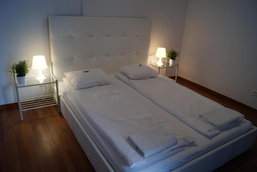 Triton Apartments Варшава Екстер'єр фото